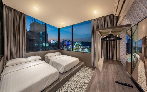 Hua Lamphong Hostel | Happy Station Bangkok