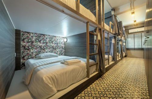 Hua Lamphong Hostel | Happy Station Bangkok