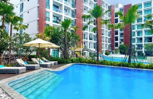 San Sai Villa | Happy Travel @ The One ChiangMai-Awesome Pools