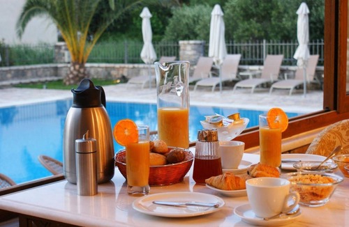 Longos Apartment | Harmony Hotel Apartments - Suite ARTEMIS 50m² For 2-4 People Free Wifi