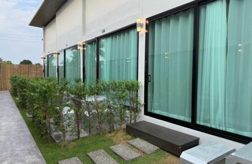 Bang Sare Resort | Heaven space resort