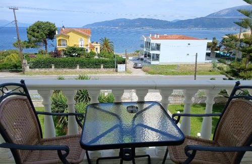 Platanitis Apartment | Helen's Seaside Apartment