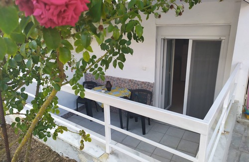 Agia Triada Apartment | Helena's studio AGIA TRIADA