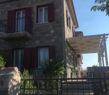 Mithimna House | Heliades Maisonettes
