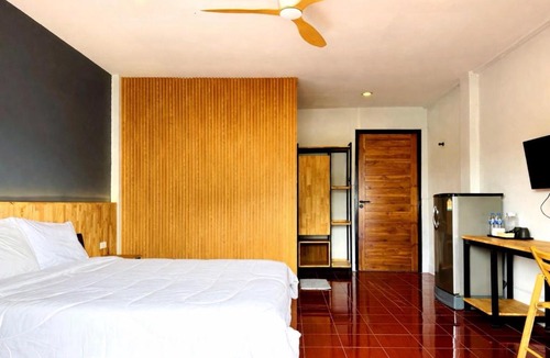 Phuket Apartment | Henry’s House