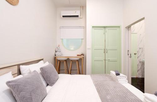 Si Phraya House | Heritage Family Home Spacious & Central Location