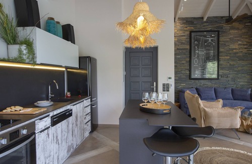 Yenion Villa | High-end Villa Lyra close to Desimi beach with heated pool