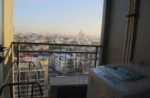 Khlong San Apartment | Hive Sathorn SkyCorner Suite, BTS and 7-11 front