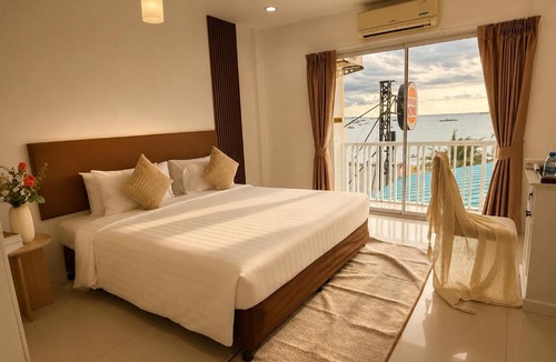Pattaya Bay Hotel | Holi Pty Spa Hotel