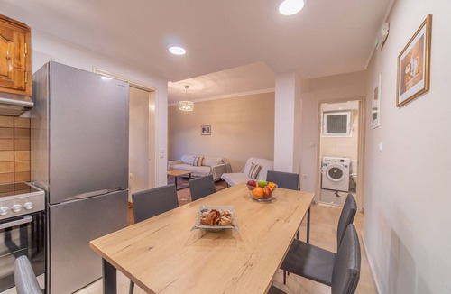 Kanoni Apartment | Holiday Apartment Diamond Suite with Balcony & Wi-Fi