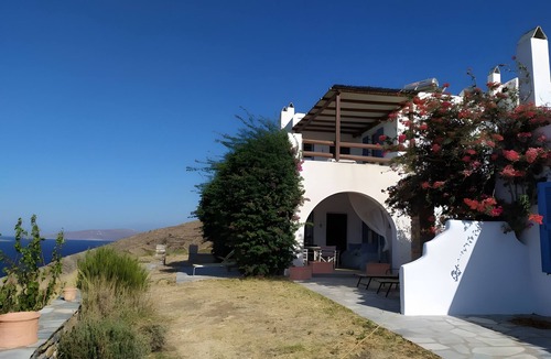 Kato Aprovatou House | Holiday Home 'Bay View' with Wi-Fi and Air Conditioning
