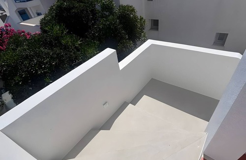 Antiparos House | Holiday Home 'Bluewaves Sunstone Terrace House' with Private Garden, Balcony and Wi-Fi