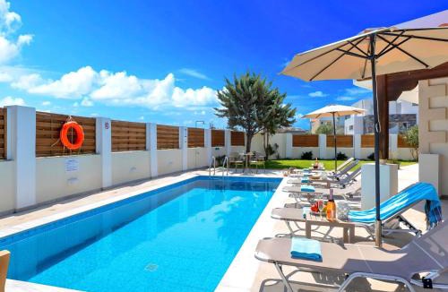 Paralia Kourna House | Holiday Home Eliomar Villa am Strand by Interhome