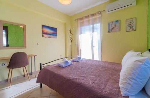 Megala Chorafia House | Holiday house Neon Khorion Kriti for 2 - 6 persons with 3 bedrooms - Holiday home