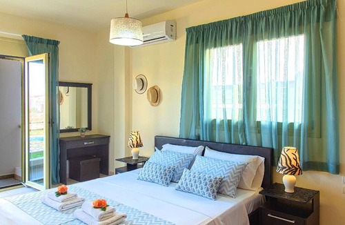 Dempla House | Holiday house Spilia for 1 - 8 persons with 3 bedrooms - Holiday house