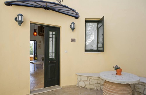 Kastellos House | Holiday house Yeoryioupolis Kriti for 1 - 7 persons with 3 bedrooms - Holiday home