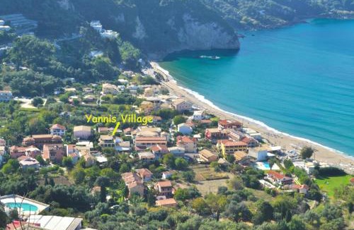 Agios Gordios Apartment | Holiday Studio Apartments Yannis on Agios Gordios beach in Corfu