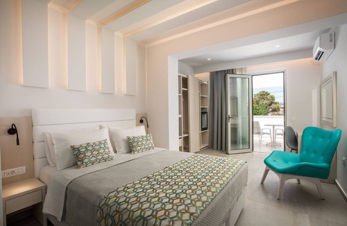 Faliraki Hotel | Hollywood Inn