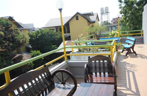 Thapae Hotel | Home Place Hotel
