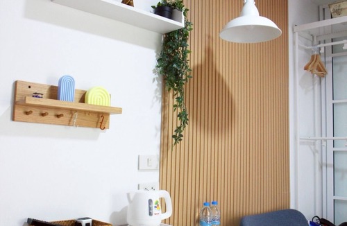 Lat Krabang Ski Chalet | Homeku Guesthouse Room 3 Cozy Stay Close to Suvarnabhumi Airport