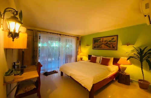 Siem Reap House | Homestay Yellow Natural House