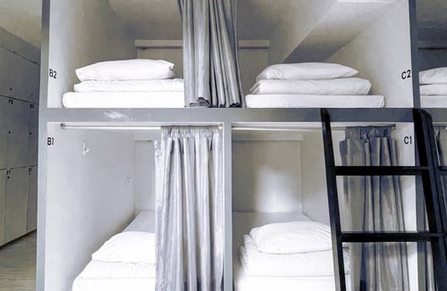 Khlong Toei Nuea Hostel | Hostel ∙ 8 guests