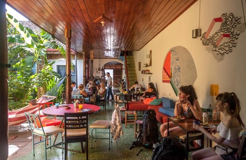 Granada Hostel | Hostel De Boca en Boca