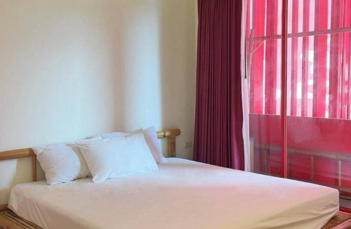 Ratchadaphisek Hotel | Hotel ∙ 2 guests