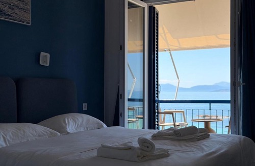 Aegina Town Hotel | Hotel Avra