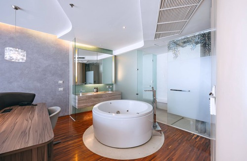 Pattaya Bay Hotel | Hotel Baraquda Pattaya By Heeton