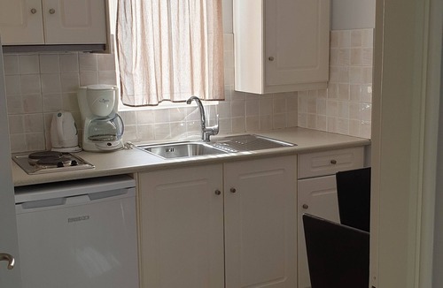 Alexandros Apartment | Hotel Eleana