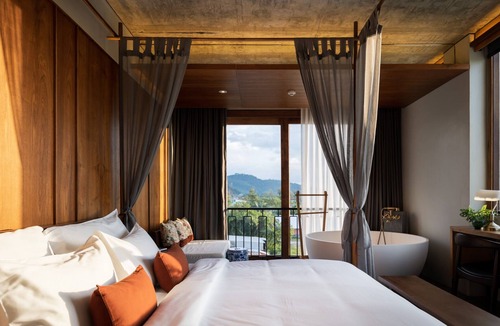 Khuekkhak Hotel | Hotel Gahn Khao Lak