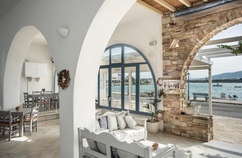 Antiparos Hotel | Hotel Mantalena