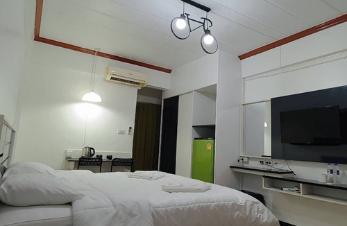 Ratchadaphisek Hotel | Hotel Paraiso