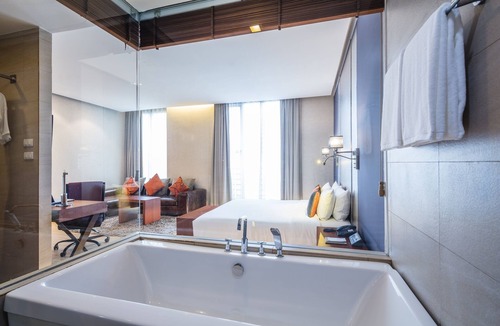 Ploenchit Hotel | Hotel Solo Sukhumvit 2