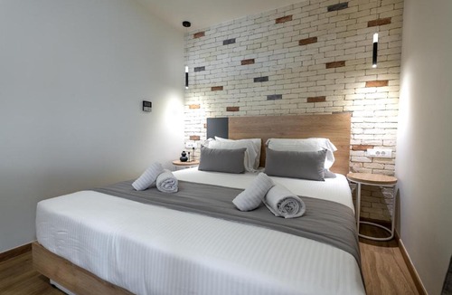 Koukaki Hotel | Hotel @Syngrou Fix