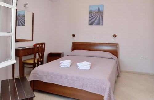 Spetses House | Hotel Villa Plaza