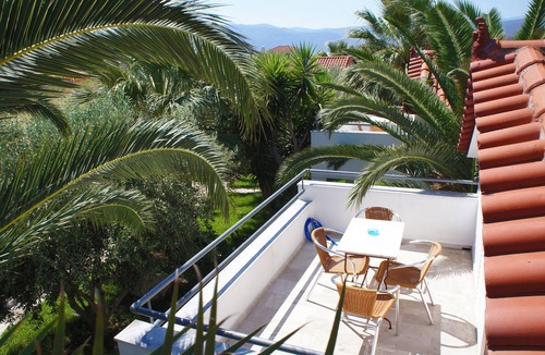 Paralio Astros House | Houdis House - Independent Maisonettes In Peloponnes with pool