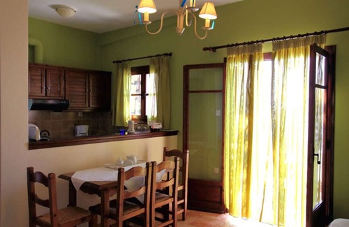 Lefokastron Apartment | House in Lefokastro - in front of the beach + Wi-Fi #1