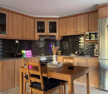Kropia House | House near the sea