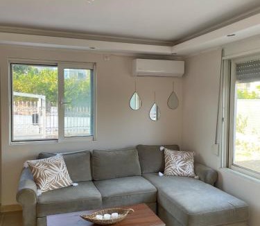 Kropia House | House near the sea