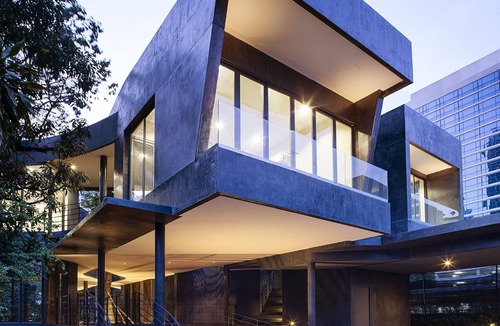 Bangkok Central Business District House | House of Grey - Luxury Pool Villa