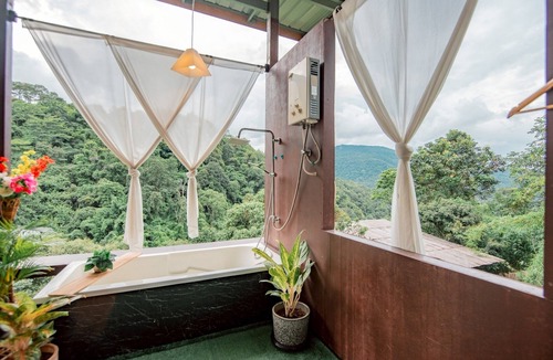 Pong Yaeng House | Hubkhaosawan homestay