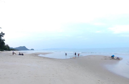 Khanom Bed & Breakfast | Hun resort