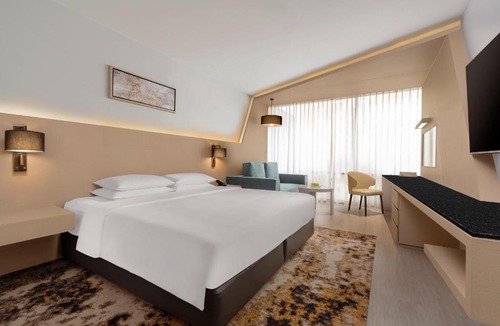Nana Hotel | Hyatt Place Bangkok Sukhumvit 1