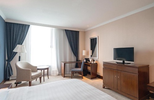 Nong Prue Hotel | Hyatt Regency Bangkok Suvarnabhumi Airport