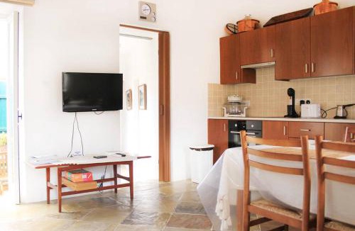 Kalopanayiotis House | I Plateia