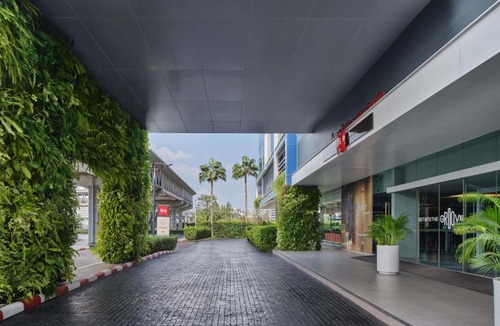 Ban Mai Hotel | ibis Bangkok IMPACT