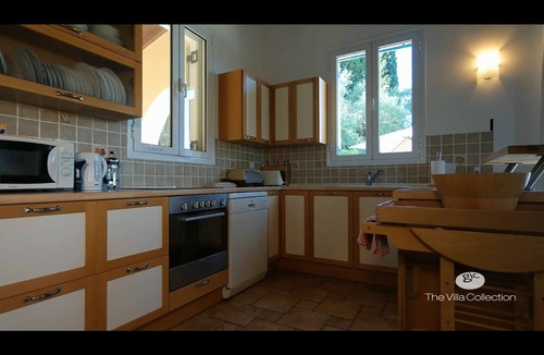 Achilleio Villa | IDEAL FAMILY VILLA IN GASTOURI WITH GARDENS AND SWIMMING POOL