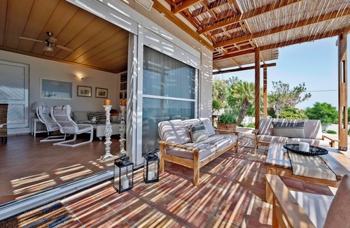 Keratokambos House | Idyllic holiday home right on the beach